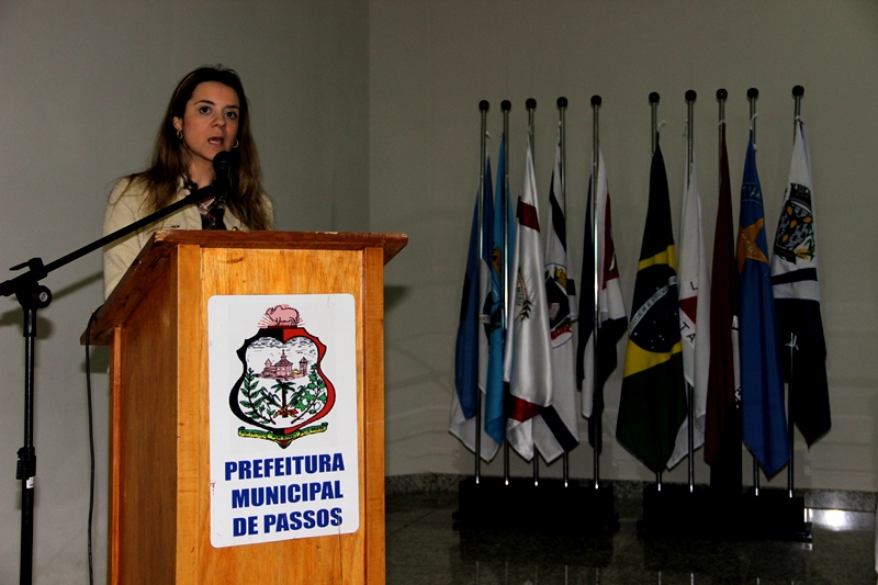 A Diretora da Escola de Contas e Capacitação do Tribunal, Natália Araújo, representou o Presidente Sebastião Helvecio ( Foto: João Manuel Cerqueira)